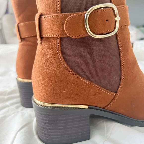 Liz Claiborne Ellison Chelsea Boots - Brown, Size 7 - Picture 5 of 12